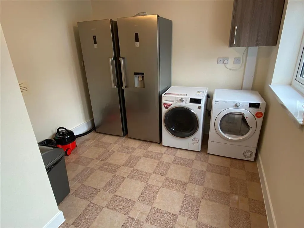 Chester Road North, Kidderminster, DY10, photo 7