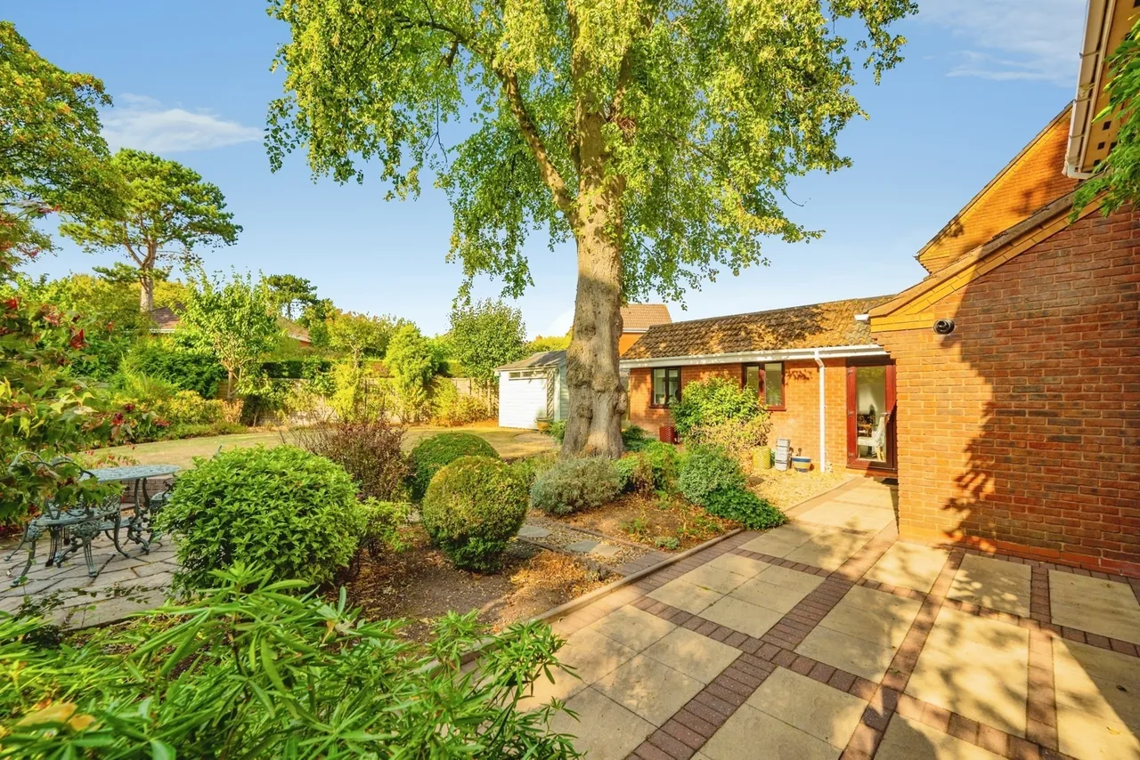 Reid Close, Burntwood, Staffordshire, WS7, photo 35