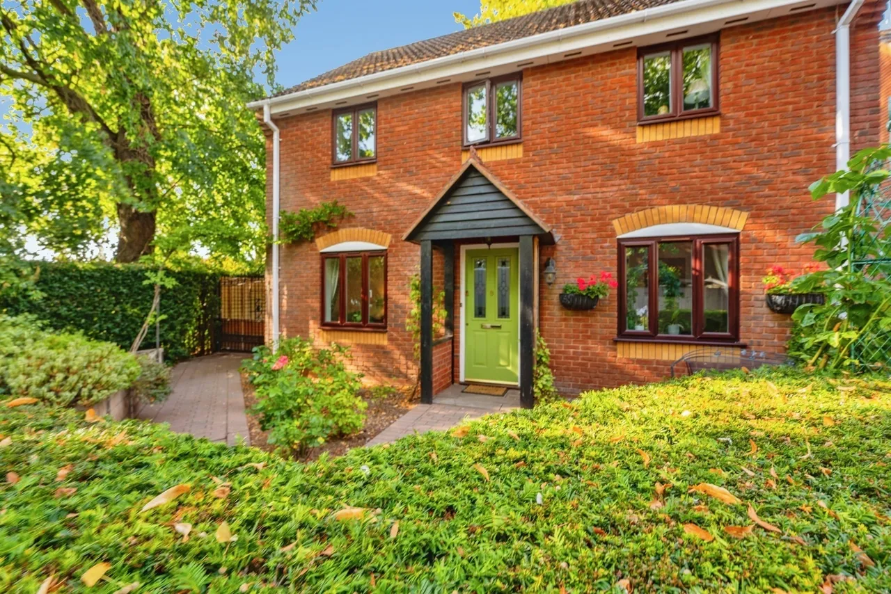 Reid Close, Burntwood, Staffordshire, WS7, photo 25