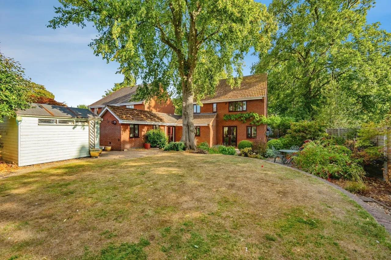 Reid Close, Burntwood, Staffordshire, WS7, photo 36