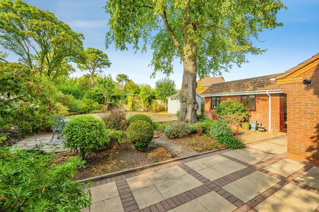 Reid Close, Burntwood, Staffordshire, WS7, photo 20