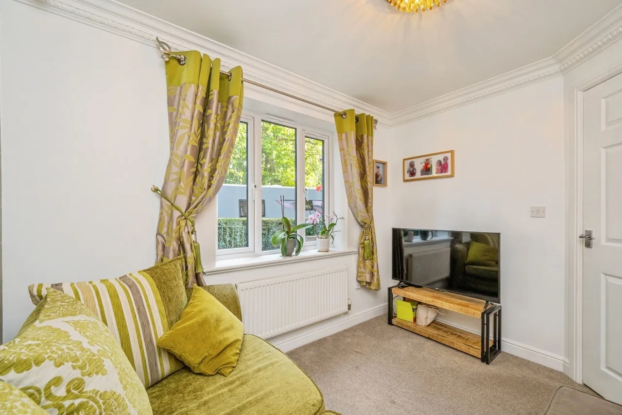 Reid Close, Burntwood, Staffordshire, WS7, photo 7