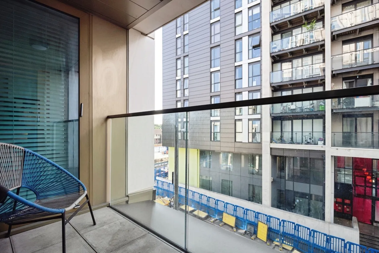Jupp Road West, London, E15, photo 5