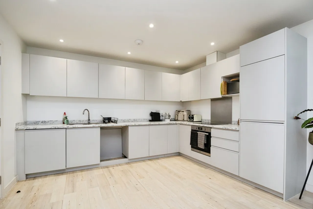 Jupp Road West, London, E15, photo 7