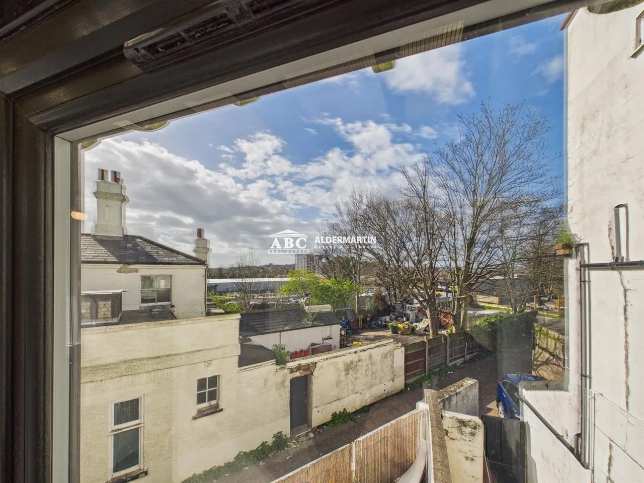 Station Road, Hendon, photo 6