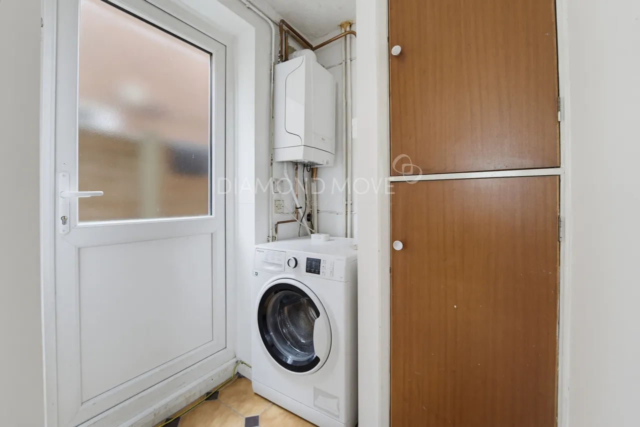 Conway Road, Whitton, TW4 5LR, photo 8