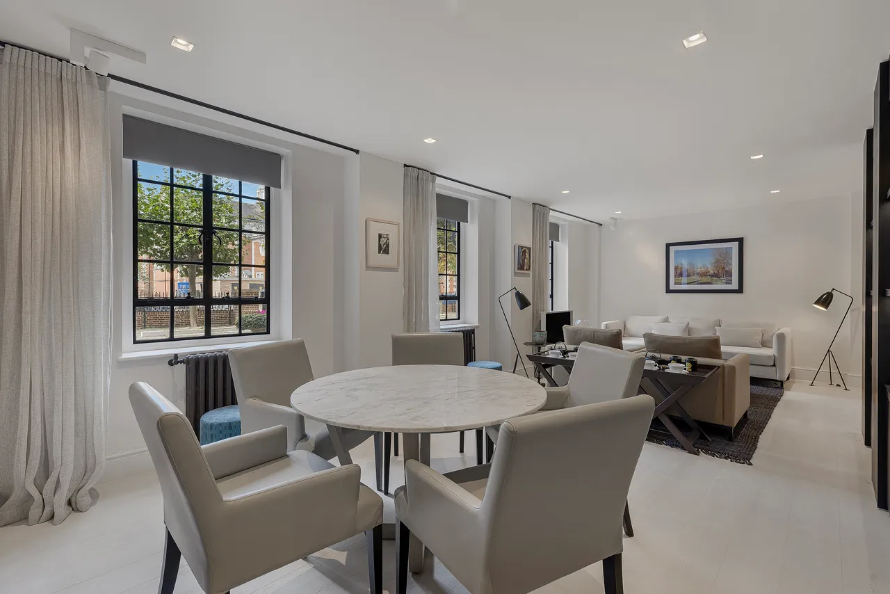 Swan Court, Chelsea Manor Street, Chelsea Manor, London, photo 6