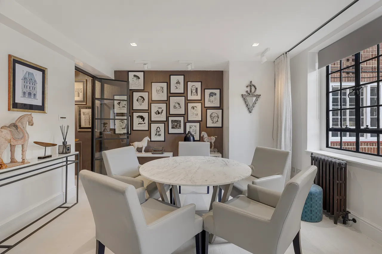 Swan Court, Chelsea Manor Street, Chelsea Manor, London, photo 10