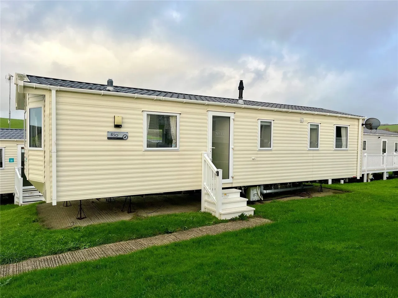 3 bed mobile home for sale, Newquay Bay Resort, Trevelgue, TR8