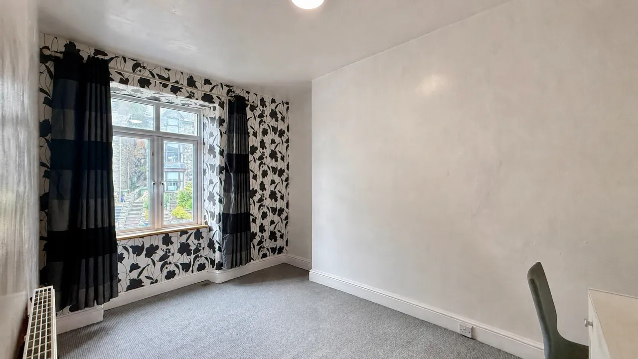 Glasfor Terrace, Barmouth, LL42, photo 13