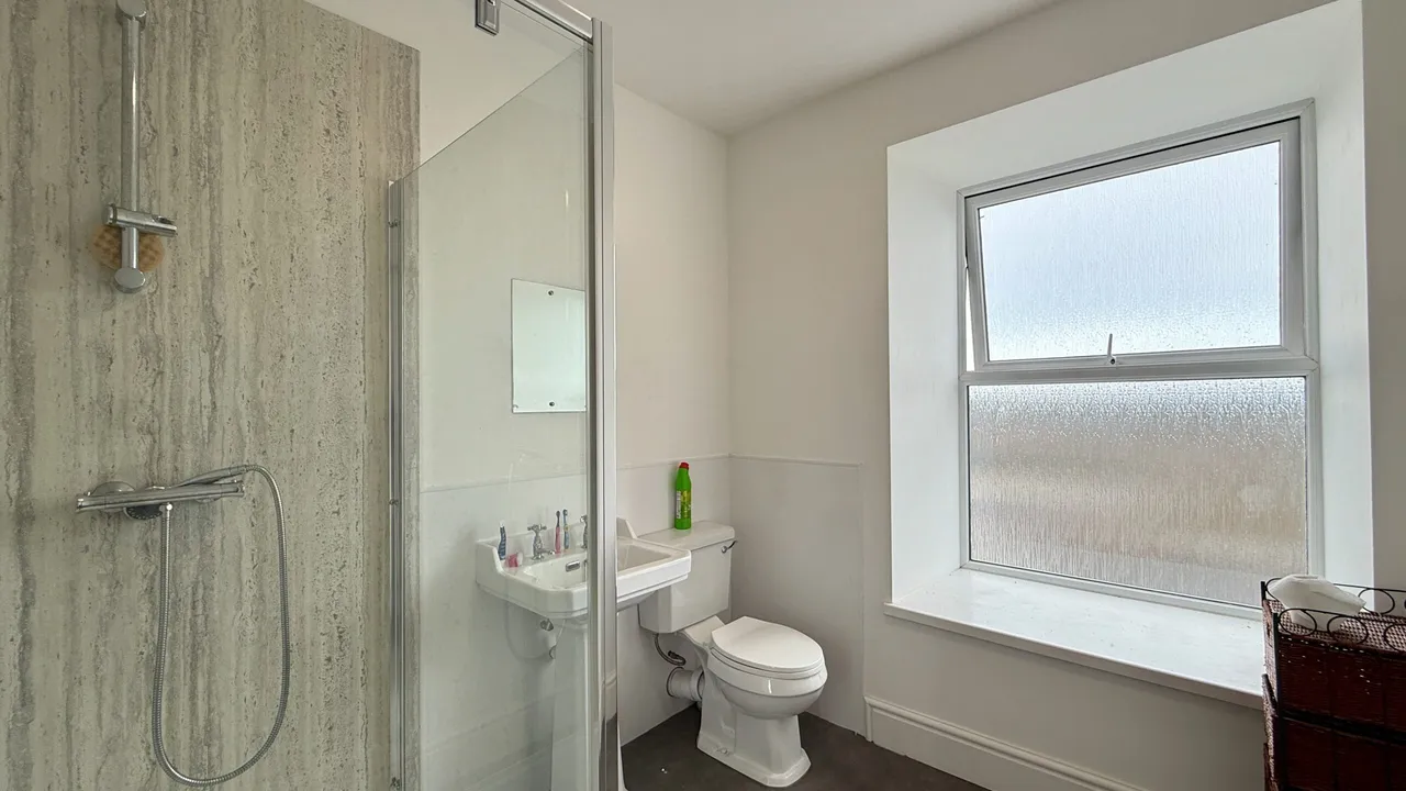 Glasfor Terrace, Barmouth, LL42, photo 11