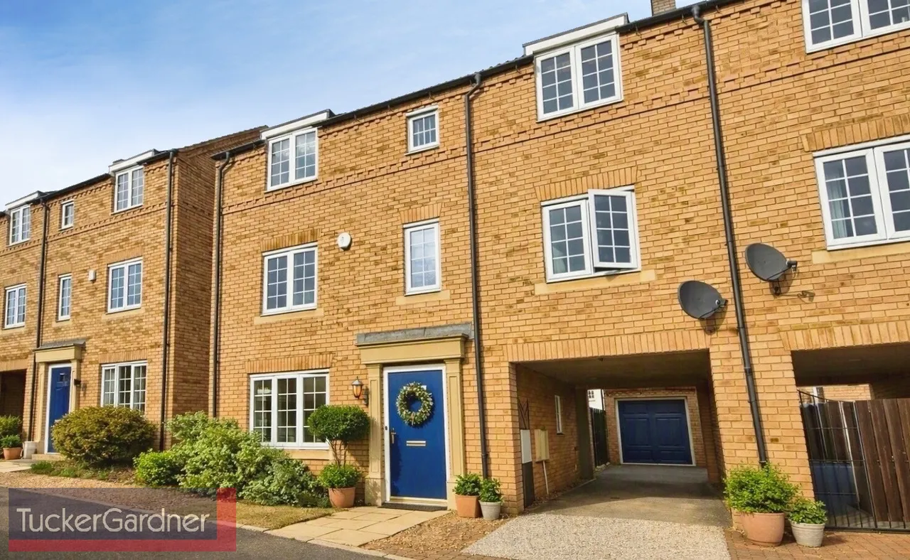 5 bed property to rent, Longchamp Drive, Ely, CB7
