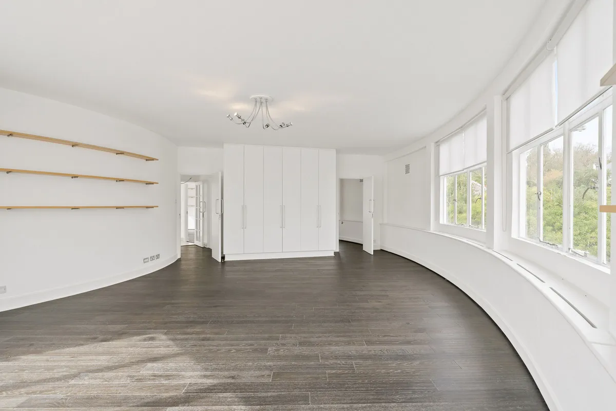 St. Anns Hill Road, Chertsey, KT16, photo 25