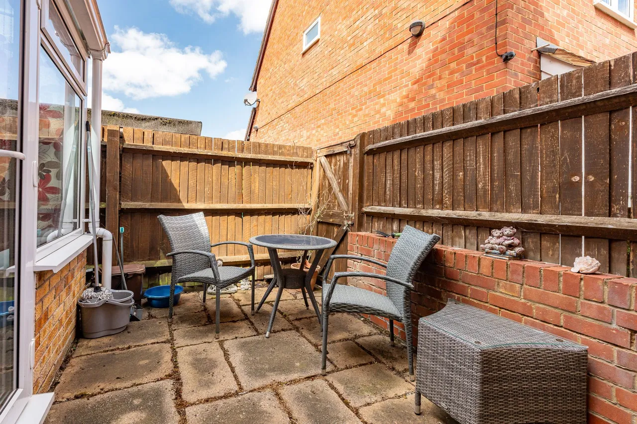 Black Swan Court, Priory Street, Ware, SG12 0HY, photo 9
