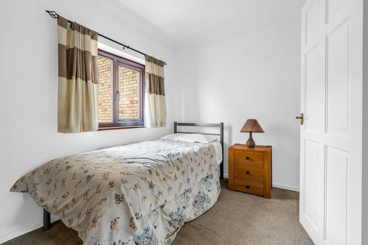 Black Swan Court, Priory Street, Ware, SG12 0HY, photo 12
