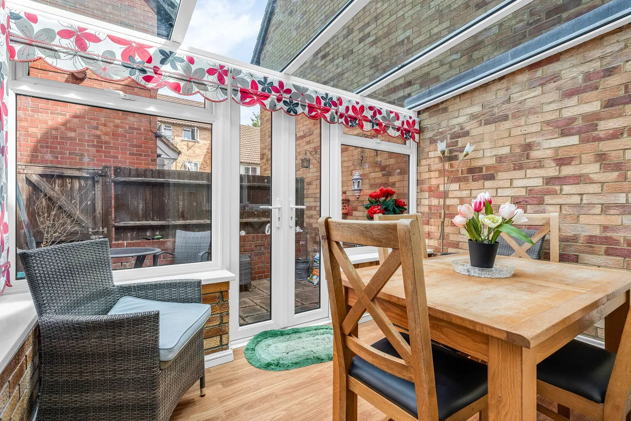 Black Swan Court, Priory Street, Ware, SG12 0HY, photo 8