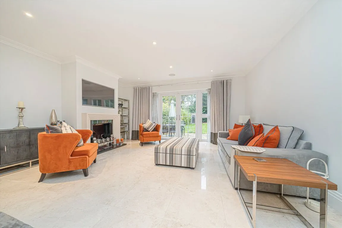 Old Avenue, Weybridge, KT13, photo 2