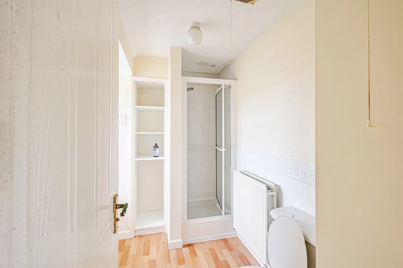 Beechfield Close, Stone Cross, BN24, photo 9