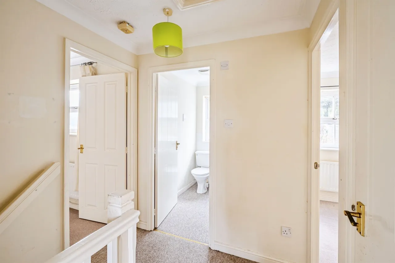 Beechfield Close, Stone Cross, BN24, photo 5