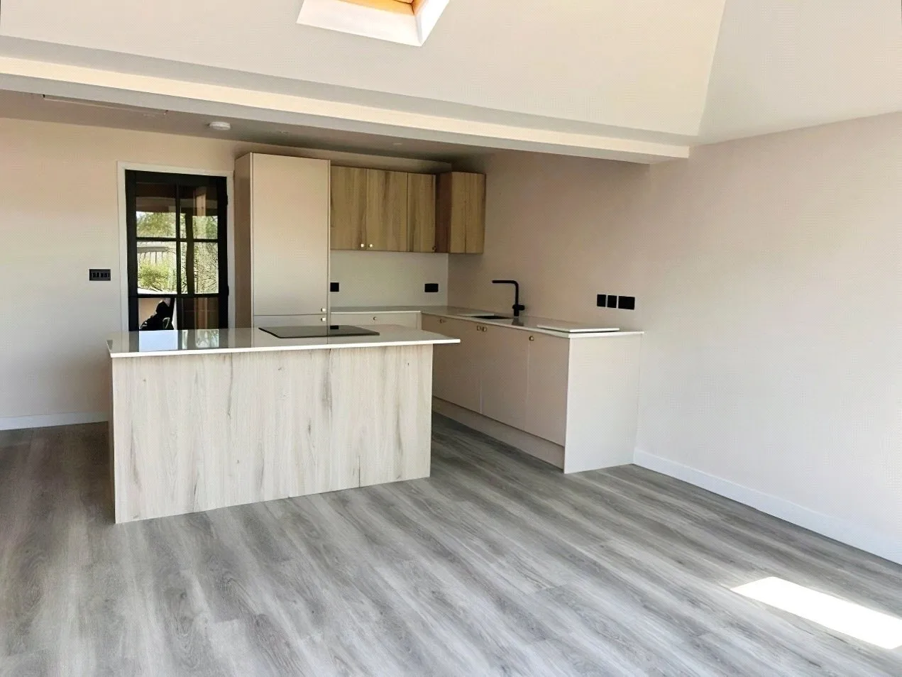 Ellen Close, Mount Hawke, TR4, photo 7