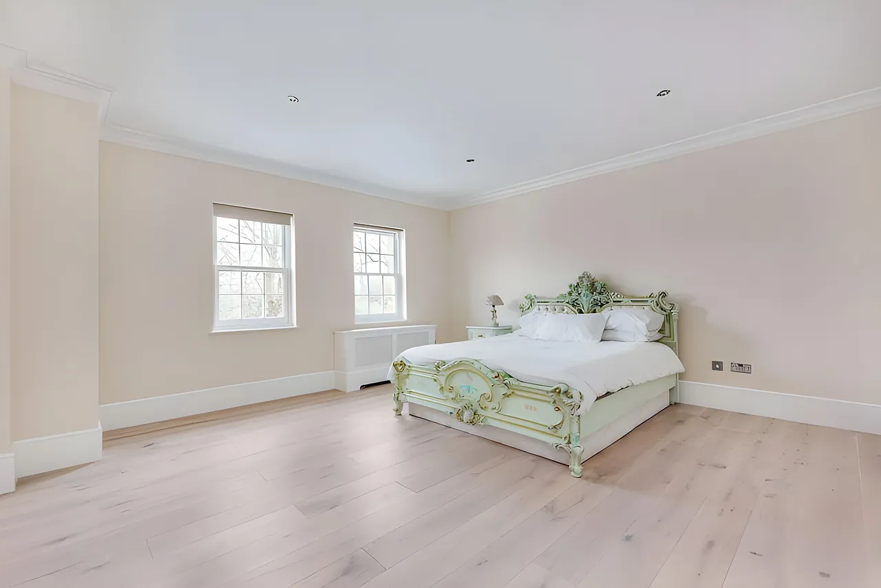 Kings Warren, Leatherhead, KT22, photo 12