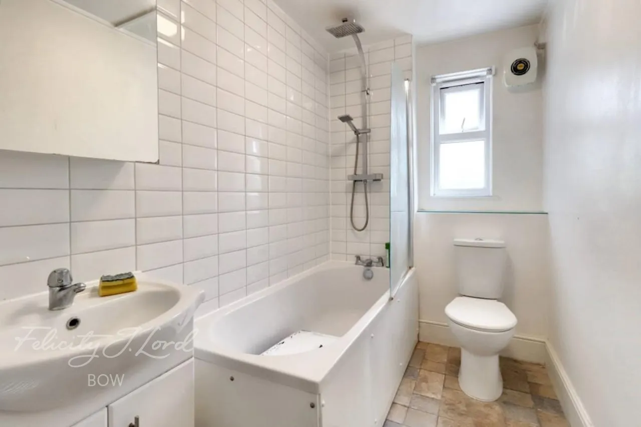 Morecambe Close, E1, photo 11