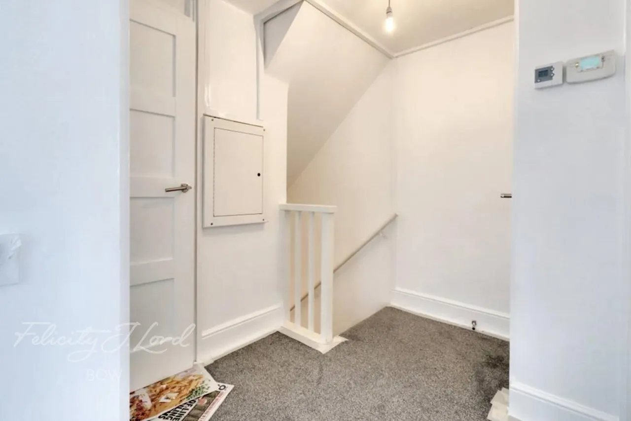 Morecambe Close, E1, photo 13