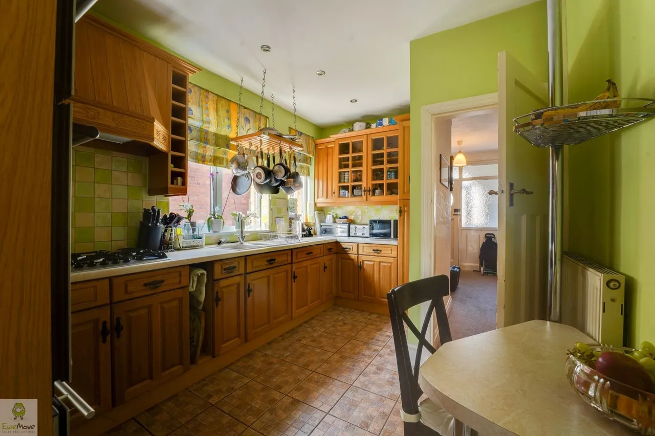 Silkmore Crescent, Stafford, ST17, photo 3