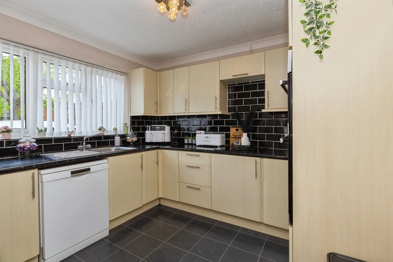 Cherwell Road, Aylesbury, HP21, photo 14