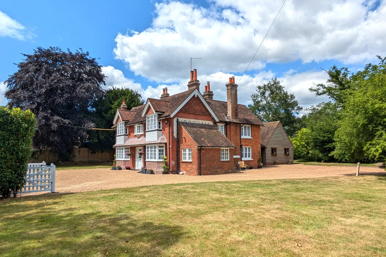 Rusper Road, Ifield, RH11, photo 10