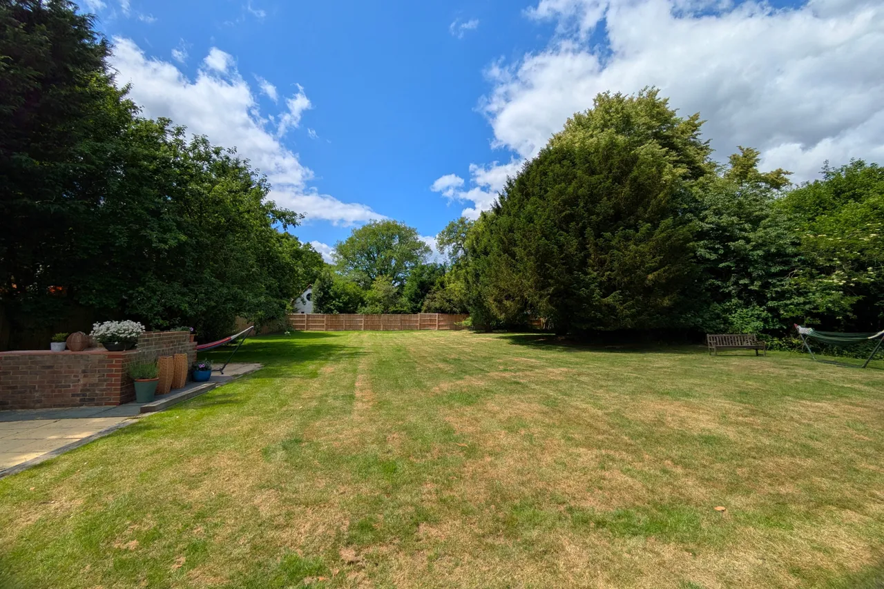 Rusper Road, Ifield, RH11, photo 8
