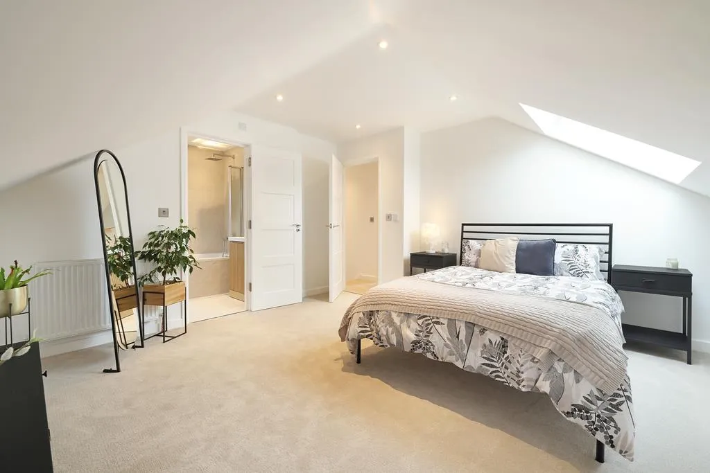 Kennel Close, Fetcham, KT22, photo 11