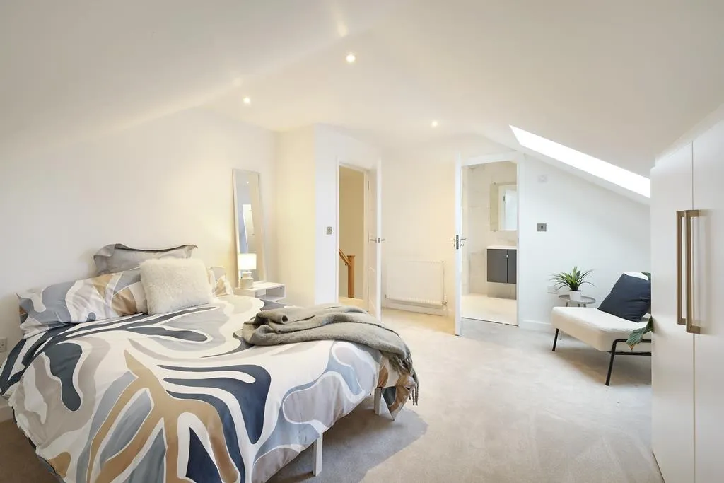 Kennel Close, Fetcham, KT22, photo 13