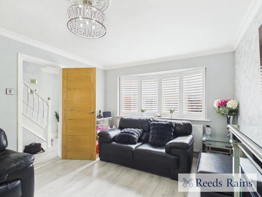 Leconfield Walk, Hornchurch, RM12, photo 8