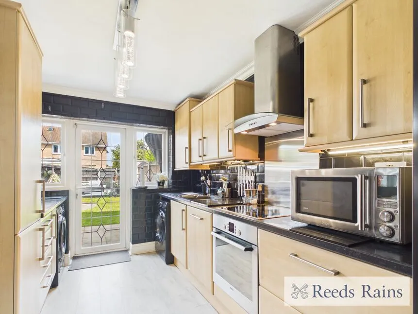 Leconfield Walk, Hornchurch, RM12, photo 5