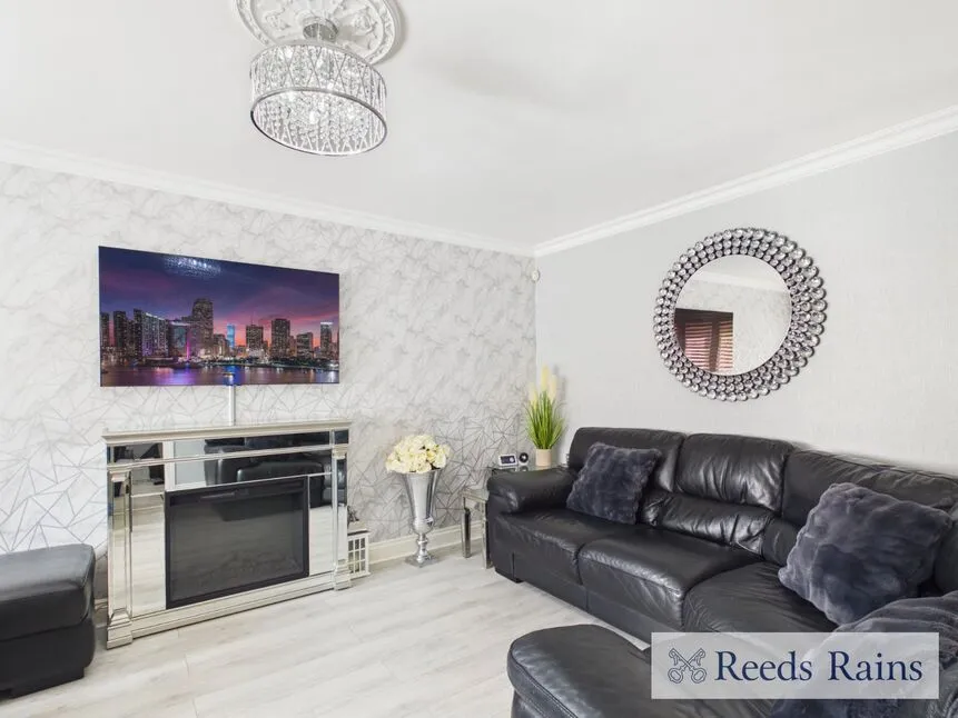 Leconfield Walk, Hornchurch, RM12, photo 9
