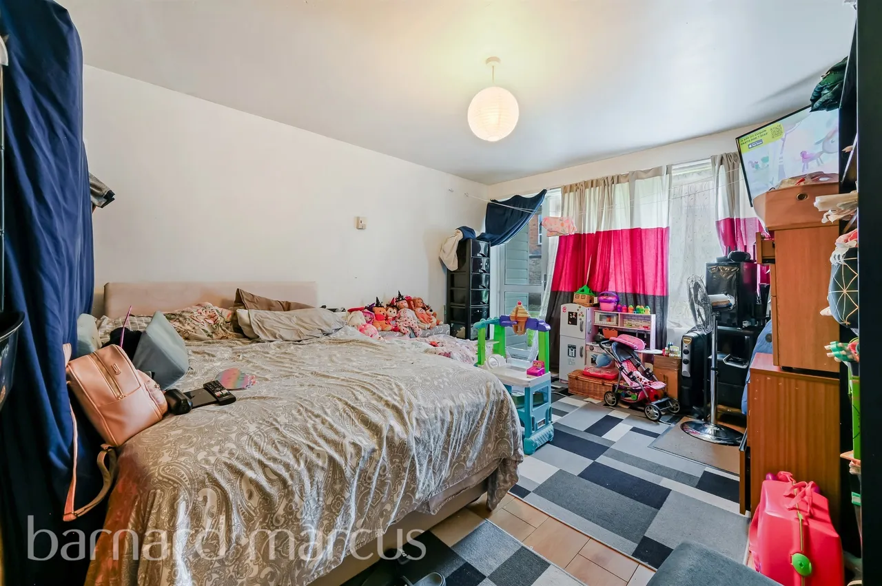 Clifton Road, London, SW19, photo 4