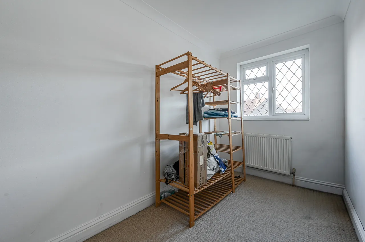 116 Longhill Road, London, photo 4
