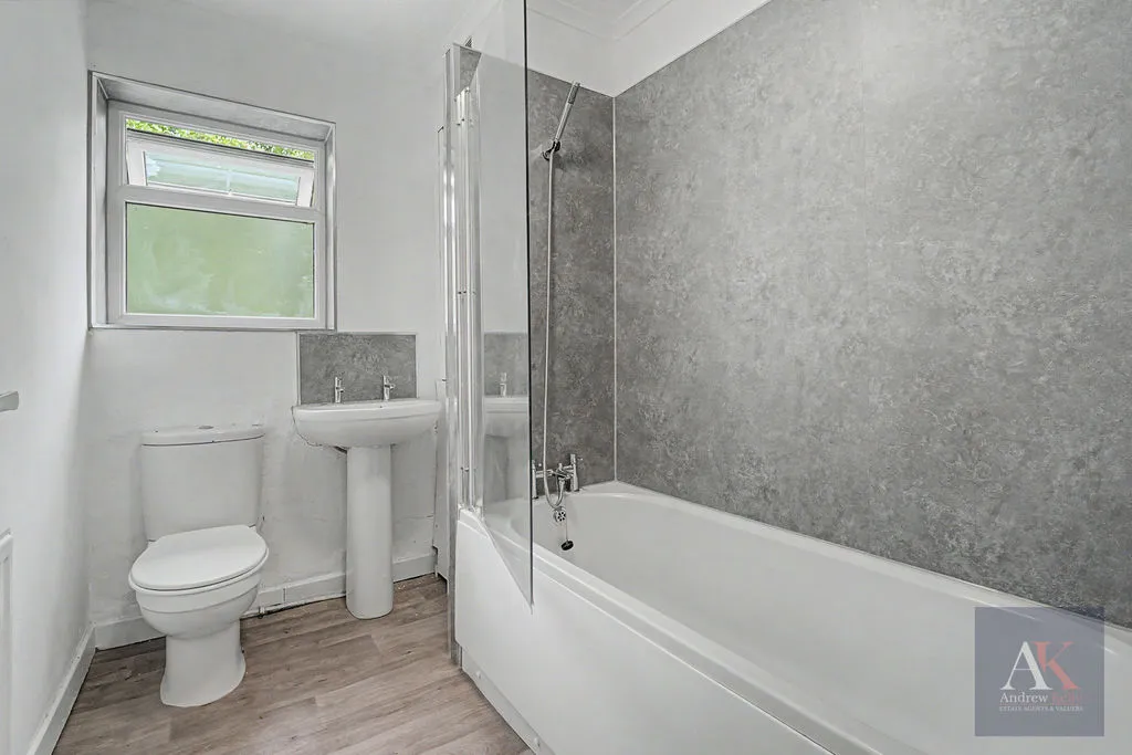 Coalshaw Green Road Chadderton, Oldham OL9 8JW, photo 15