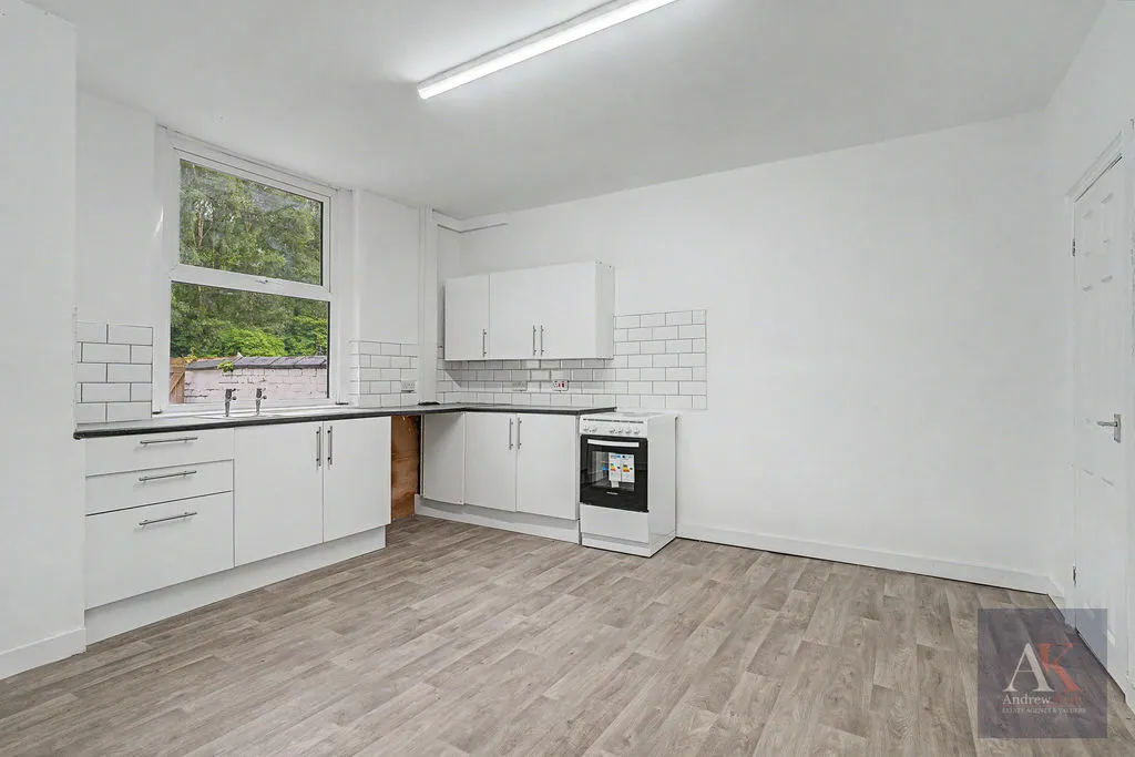 Coalshaw Green Road Chadderton, Oldham OL9 8JW, photo 7