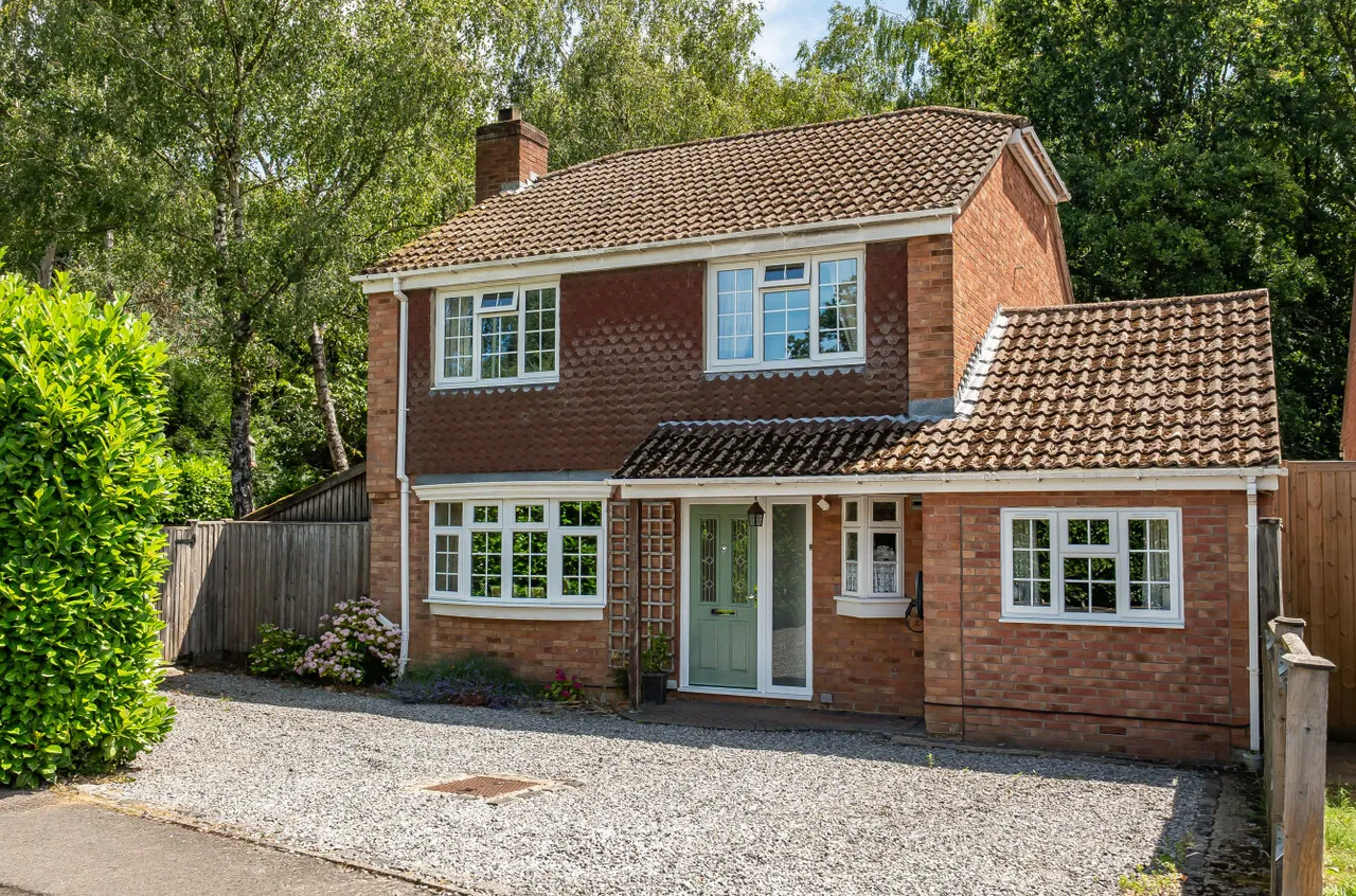 4 bed house for sale, Clandon Drive, Boyatt Wood, SO50