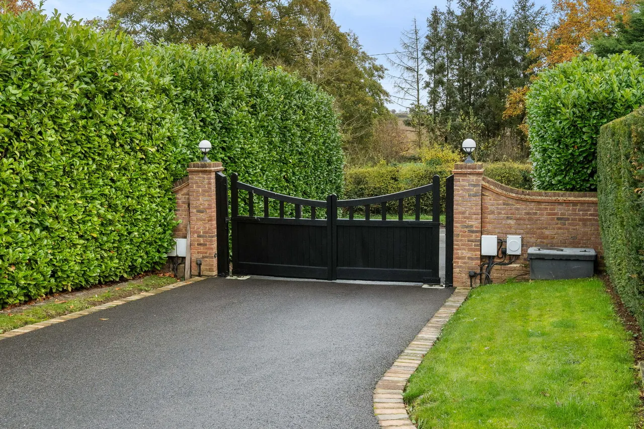 Hare Street, Buntingford, SG9, photo 4