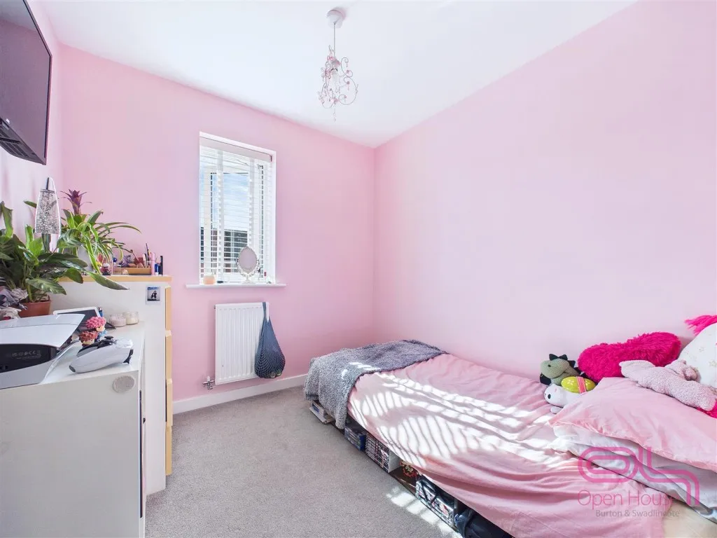 Upton Drive, Burton-On-Trent, DE14, photo 23