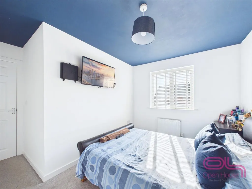 Upton Drive, Burton-On-Trent, DE14, photo 22