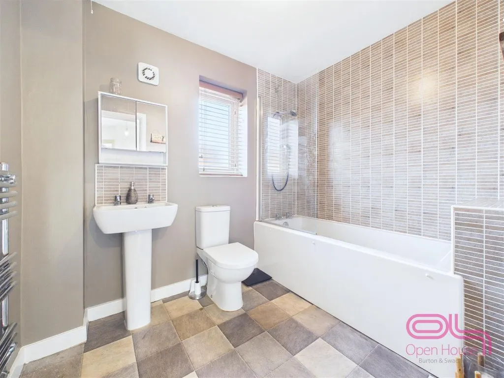 Upton Drive, Burton-On-Trent, DE14, photo 26