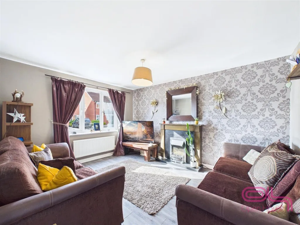 Upton Drive, Burton-On-Trent, DE14, photo 12