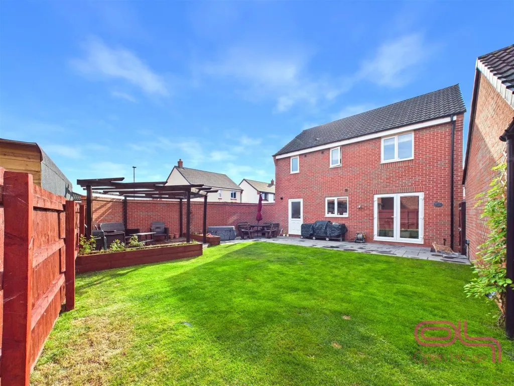 Upton Drive, Burton-On-Trent, DE14, photo 30