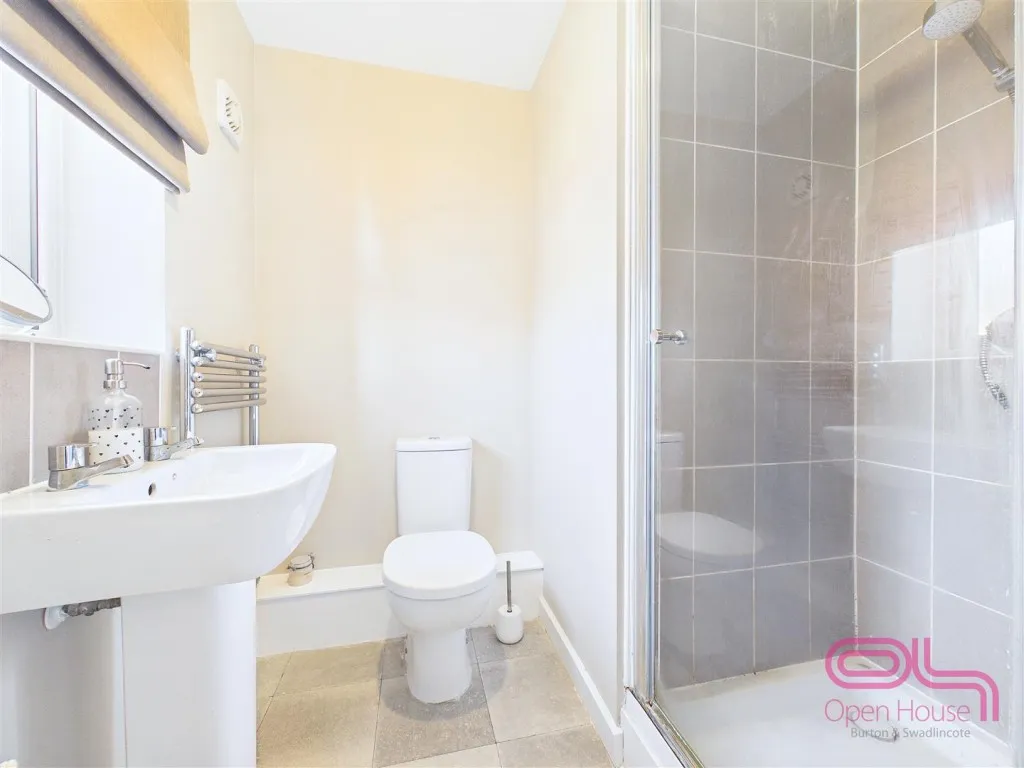 Upton Drive, Burton-On-Trent, DE14, photo 20