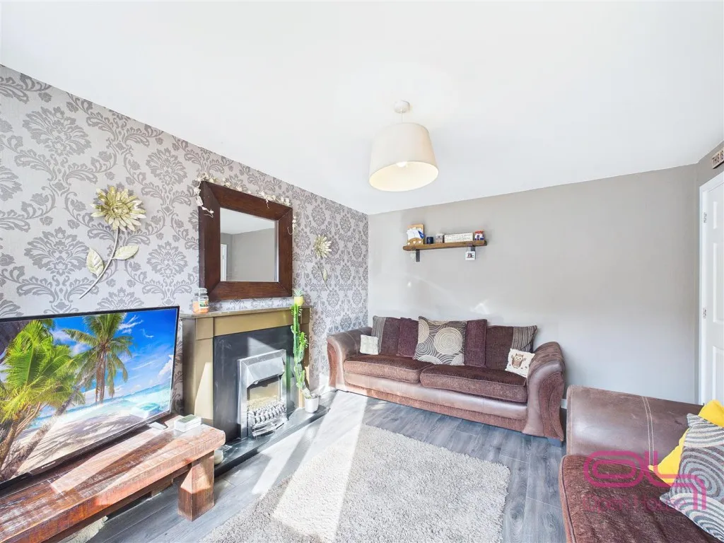 Upton Drive, Burton-On-Trent, DE14, photo 13