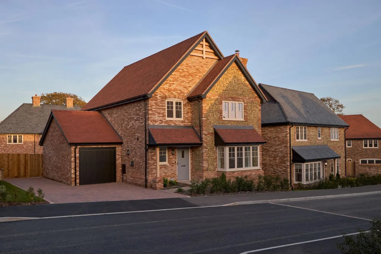 4 bed house for sale, Ford Road, Arundel, BN18